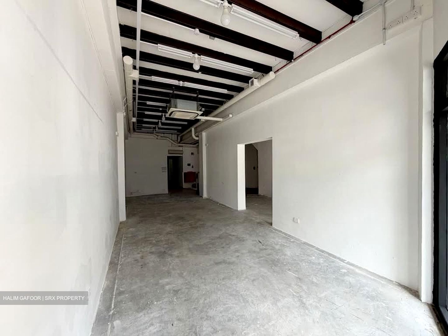 Joo Chiat Road (D15), Shop House #579070001